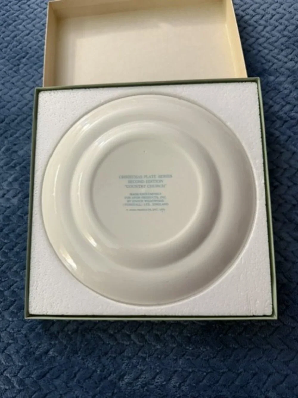 Vintage 1974 Avon Christmas Plate 